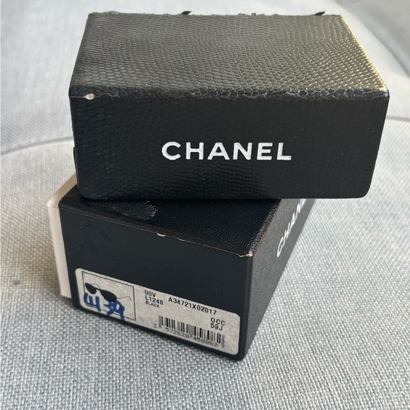 Chanel Rare Vintage Foldable Unisex Aviator Sunglasses - Picture 10 of 12